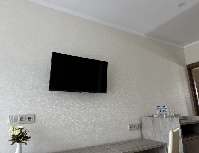 Семейный 3-местный 2-комнатный с балконом - Парк-отель «Черноморец» Гудаута