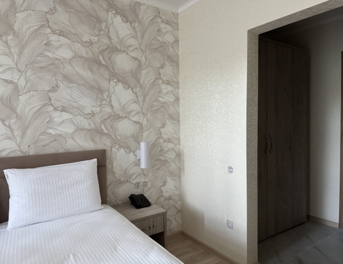 Улучшенный 2-местный 1-комнатный без балкона - Парк-отель «Черноморец» Гудаута