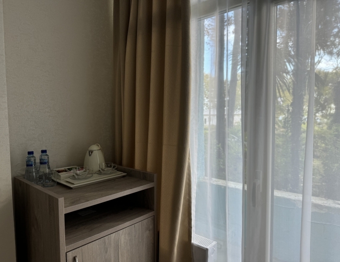 Улучшенный 2-местный 1-комнатный с балконом - Парк-отель «Черноморец» Гудаута